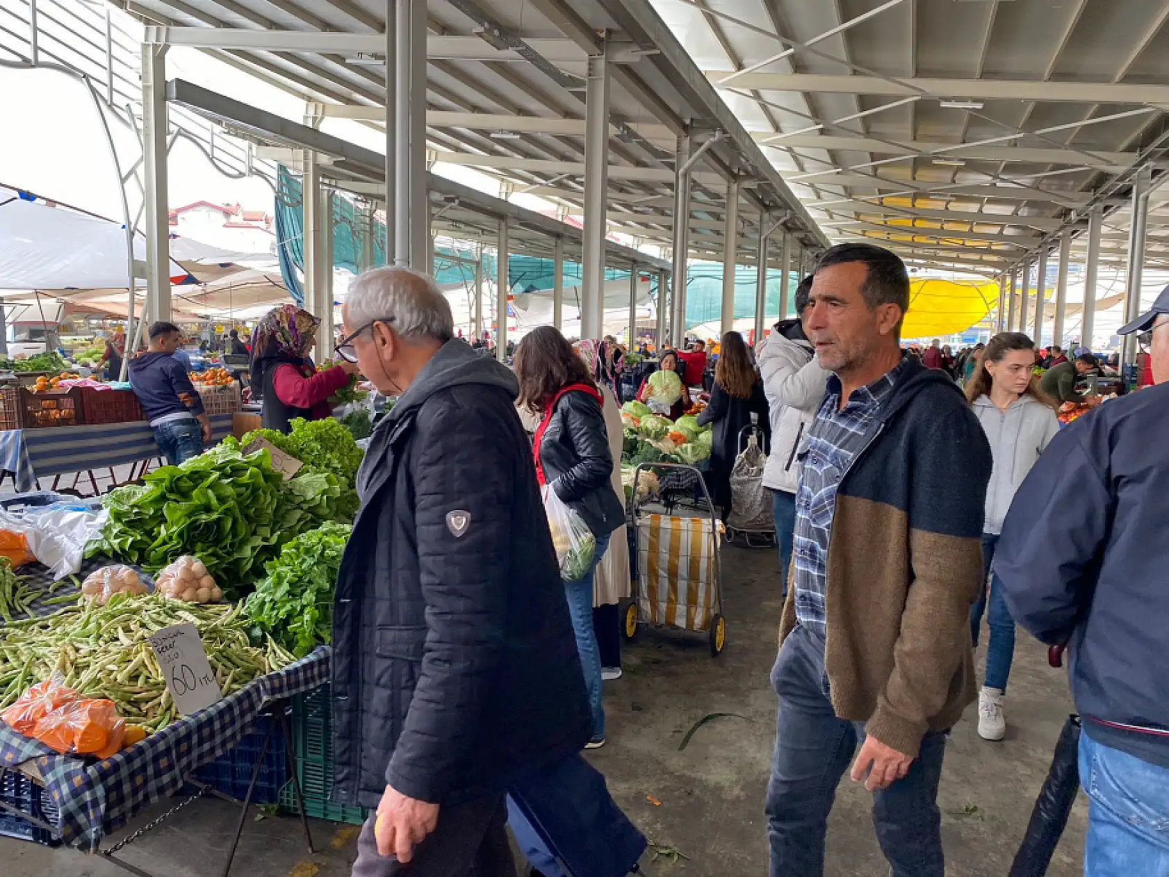 Fethiye Cumartesi Pazarı Vatandaşın İlgi Odağı Oldu
