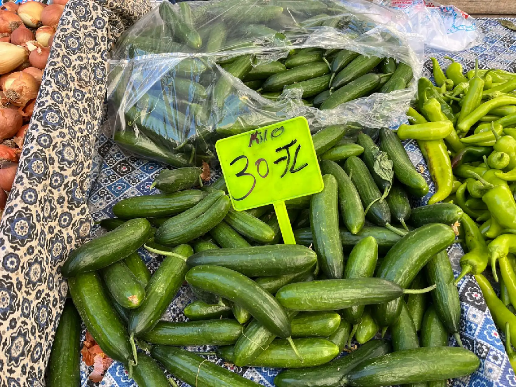 Ramazan öncesi Fethiye'deki zamlı Pazar fiyatları? 4 kişilik bir ailenin meyve ve sebze masrafı ne kadar?