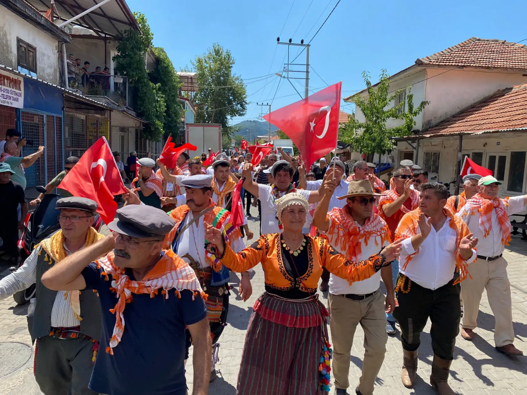 Fethiye'de 11.Geleneksel Geçmişten Günümüze Yörük Oyunları Şenliği Devam Ediyor