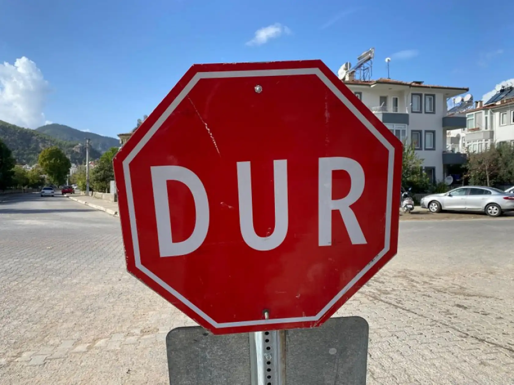 Fethiye'de Ölümlü Kazanın Ardından DUR Tabelası Konumlandırıldı