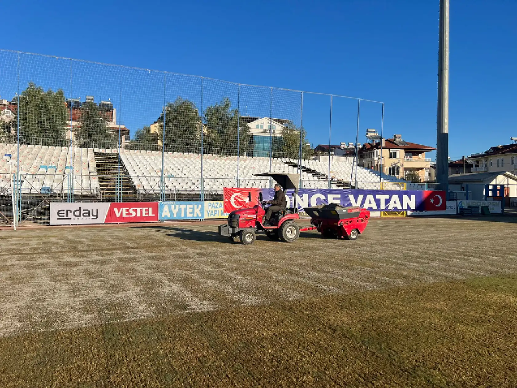 Fethiye İlçe Stadyumu'nın durumu ne olacak Saha zemini, soyunma odaları..