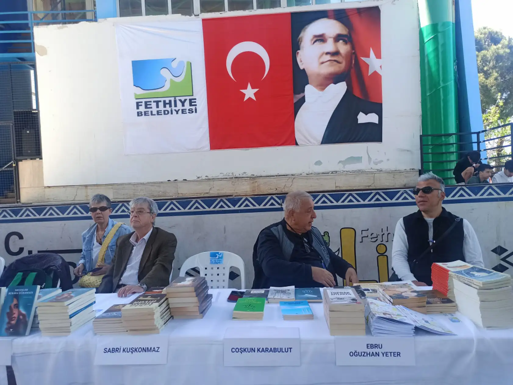 Fethiye Edebiyat Grubu, Belgesel Günleri'nde Kitaplarını Sergiliyor