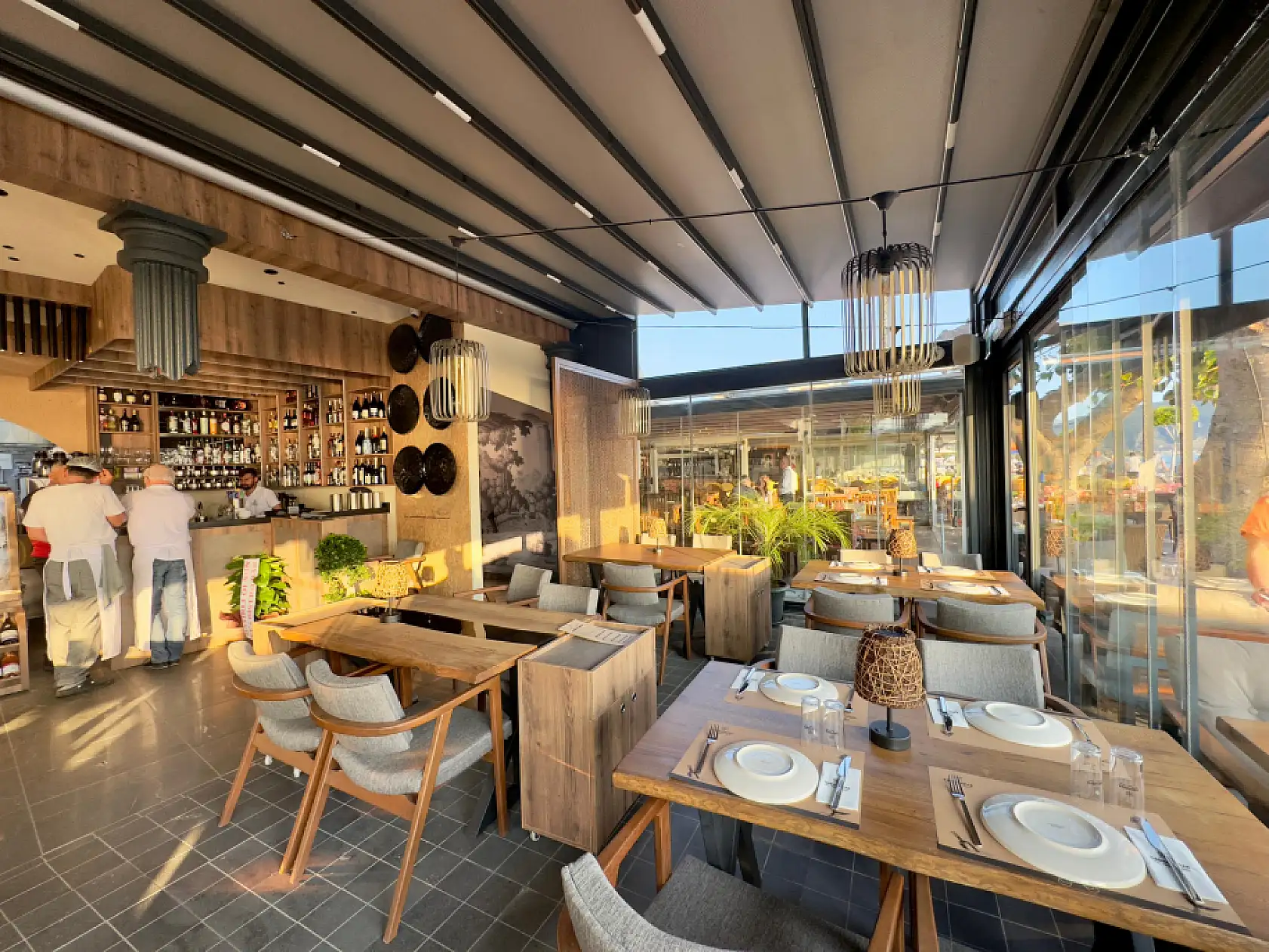 Sardunya Et&Balık Meze Restaurant: Çalış Plajı'nın Kalbinde Akdeniz ve Ege Lezzetlerinin Yeni Adresi