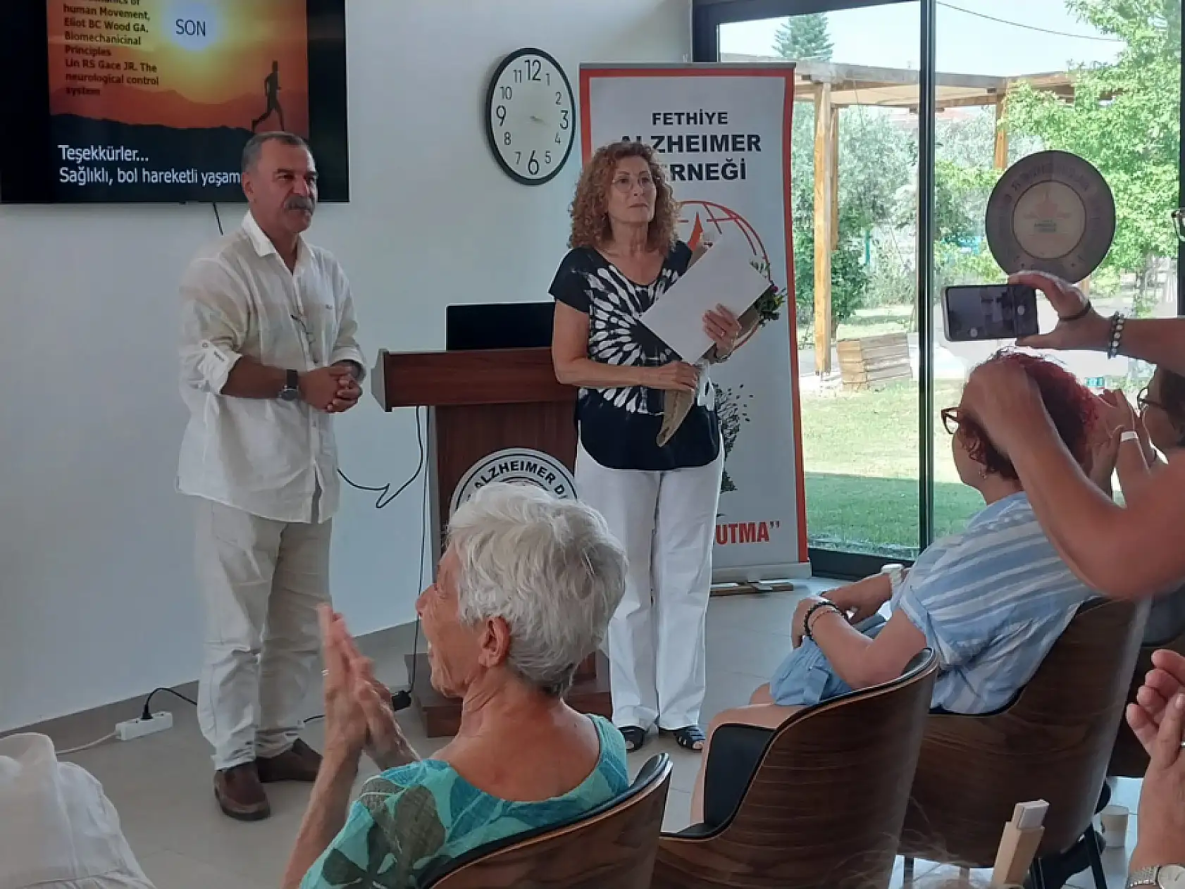 Fethiye Alzheimer Derneği'nden 'İnsanın Kullanım Kılavuzu' Semineri