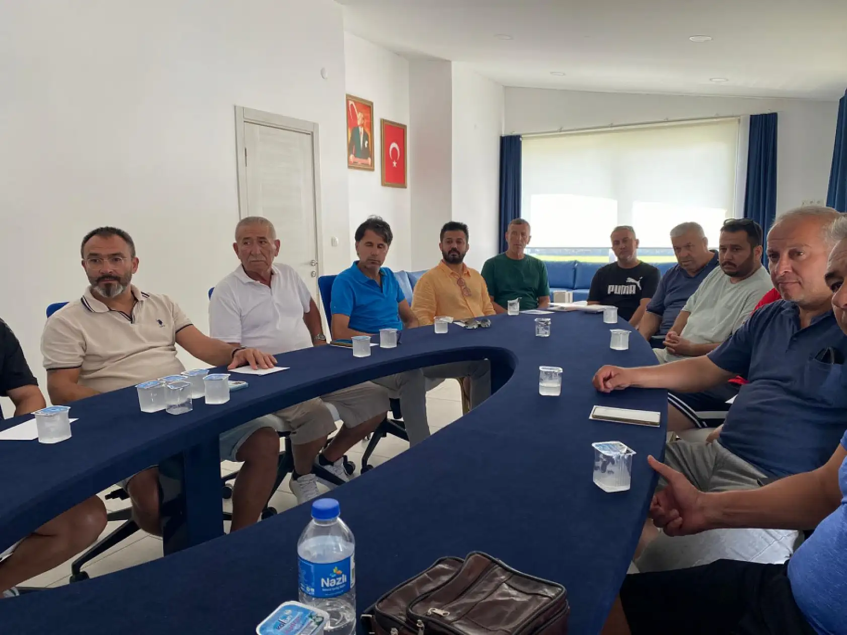 Fethiyespor'da Amatör Kulüplerle Gelecek Planlaması Toplantısı Yapıldı