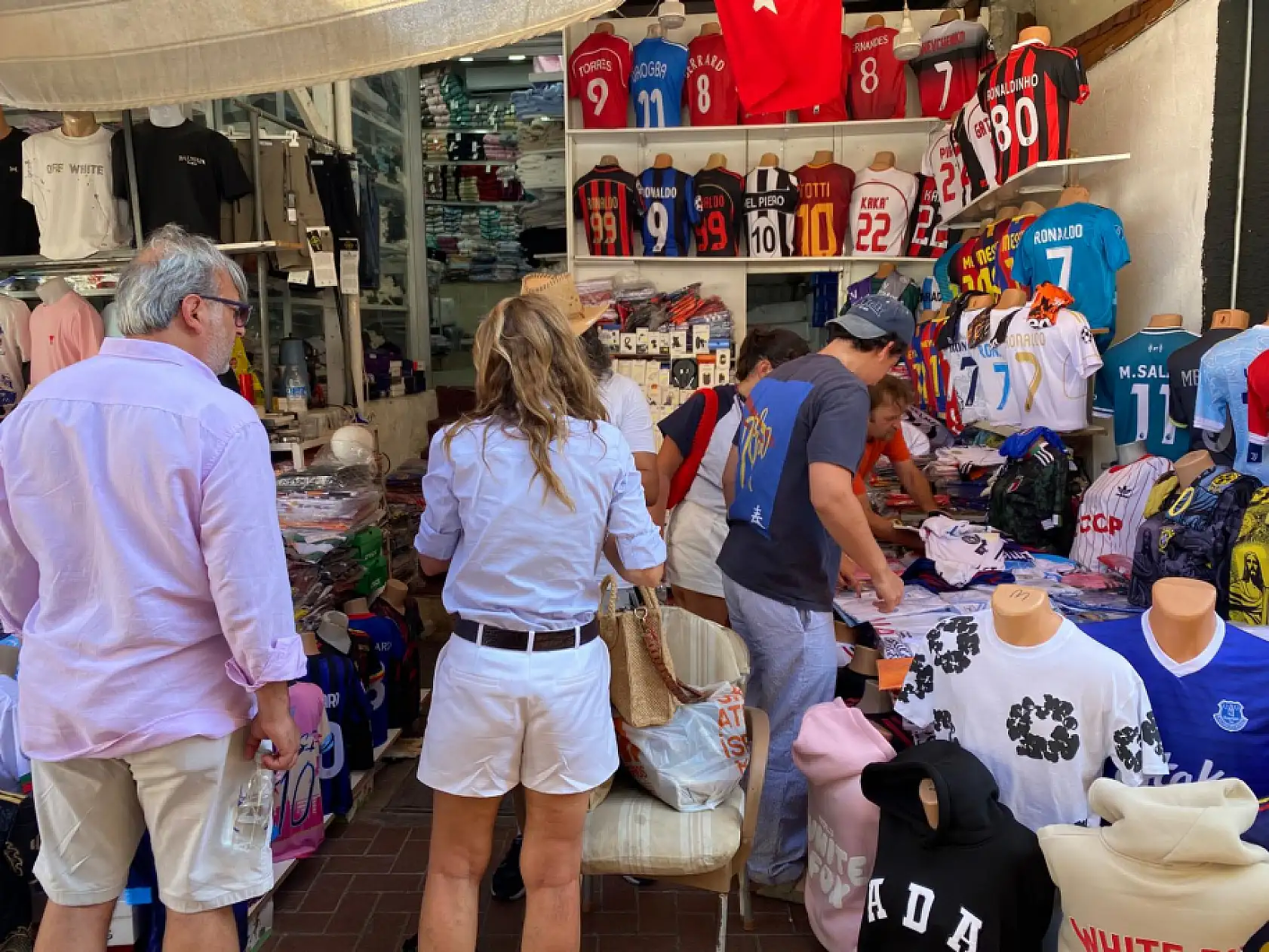 Fethiye'de Paspatur Çarşısı'nda Gündüz Yoğunluğu