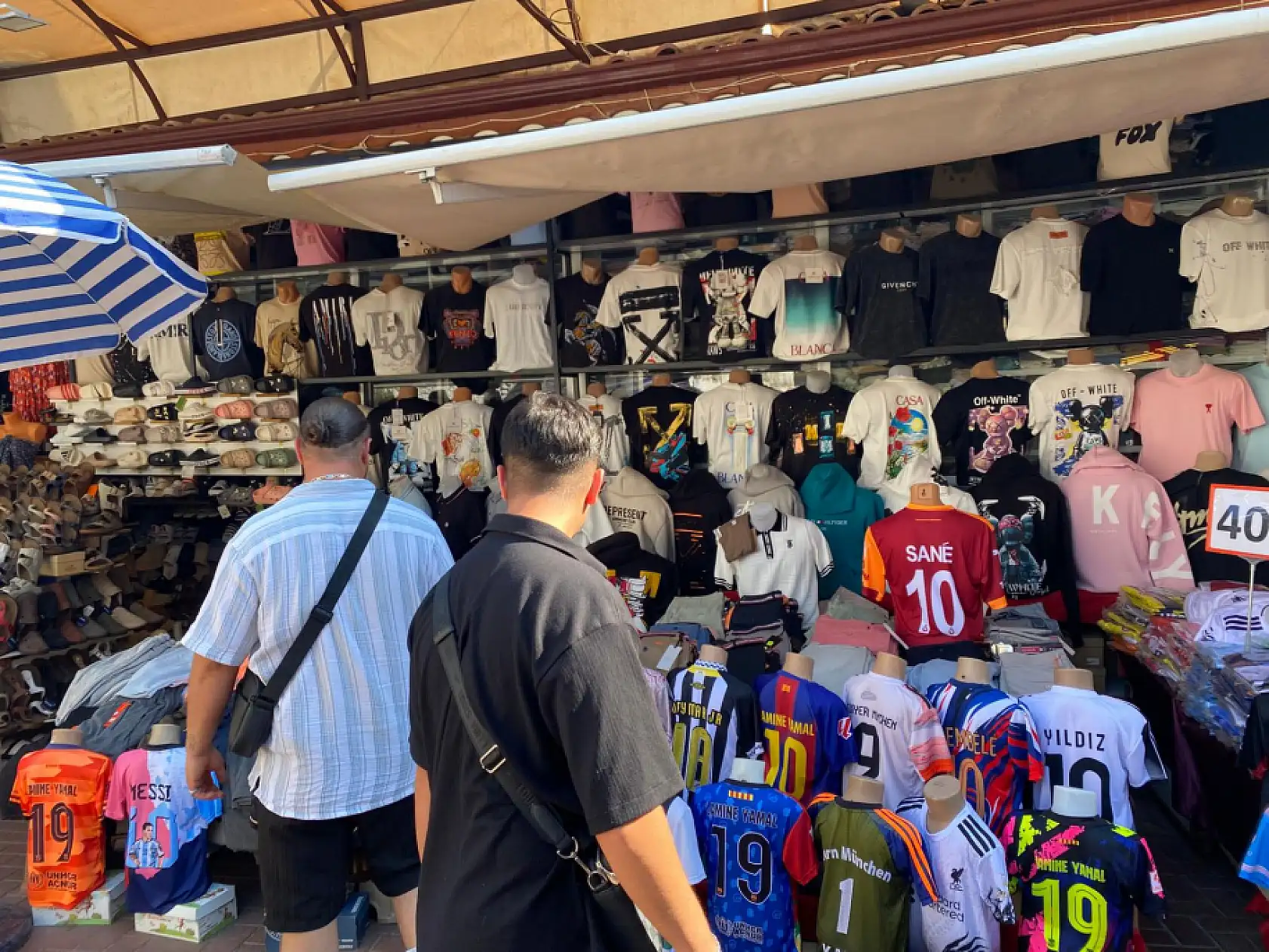 Fethiye'de Paspatur Çarşısı'nda Gündüz Yoğunluğu