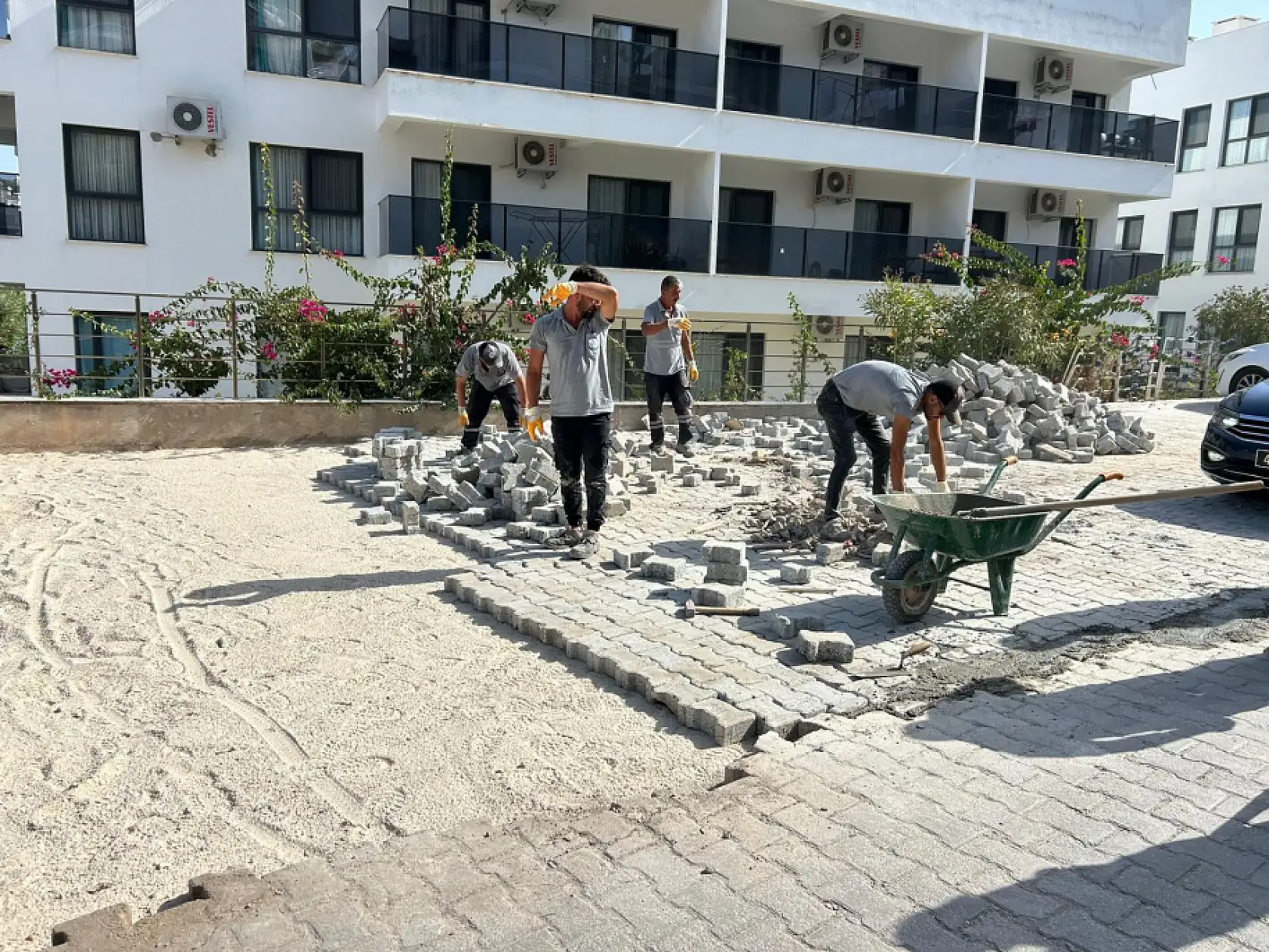Başkan Fevzi Topuz Milas'taki Altyapı Çalışmalarını Denetledi