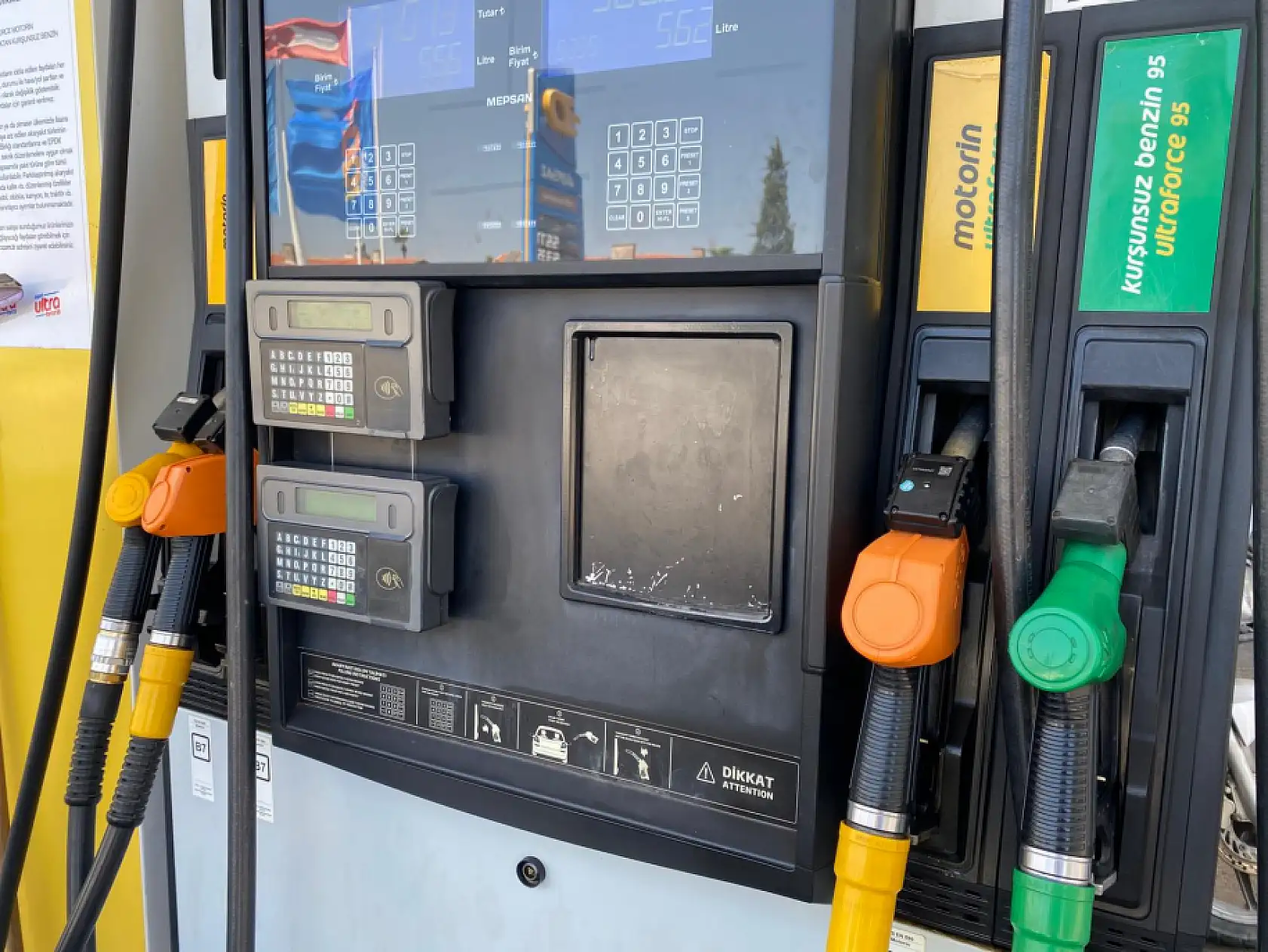 Fethiye'de Bu Gece Motorine İndirim Geliyor! Güncel Akaryakıt Fiyatları