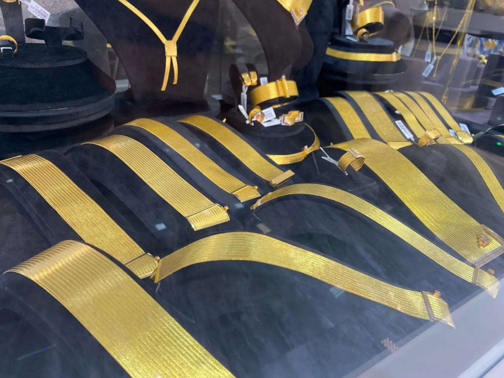 Fethiye'de Abdullah Aydın'dan Altın Değerlendirmesi: 'Haftayı Zirveyle Tamamlıyor'