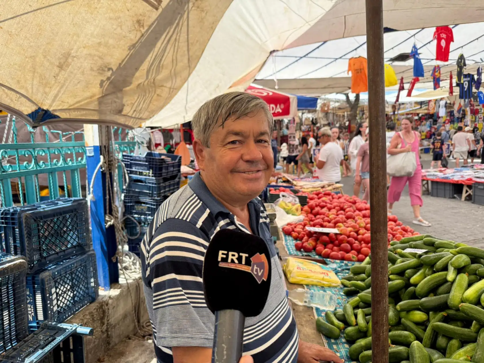 Fethiye Salı Pazarı'nda sıcak havanın etkisi: Yoğunluk akşam saatlerinde