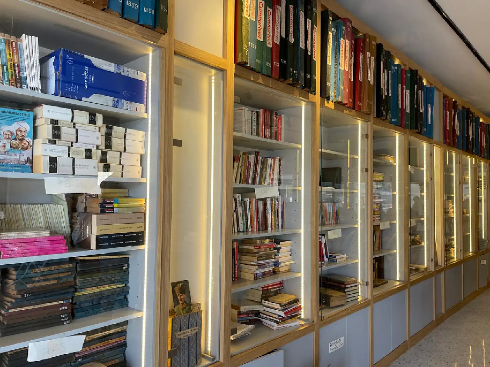 Fethiye Kültür Evi'nde edebiyat bölümü için istişare toplantısı