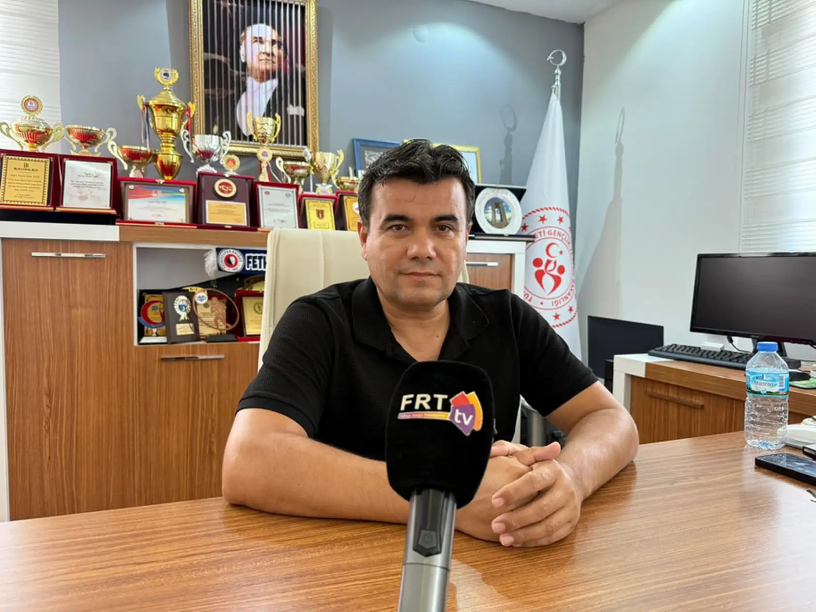 Fethiye İlçe Stadyumu'ndaki Betonarme Tribünü Yıkılıyor!