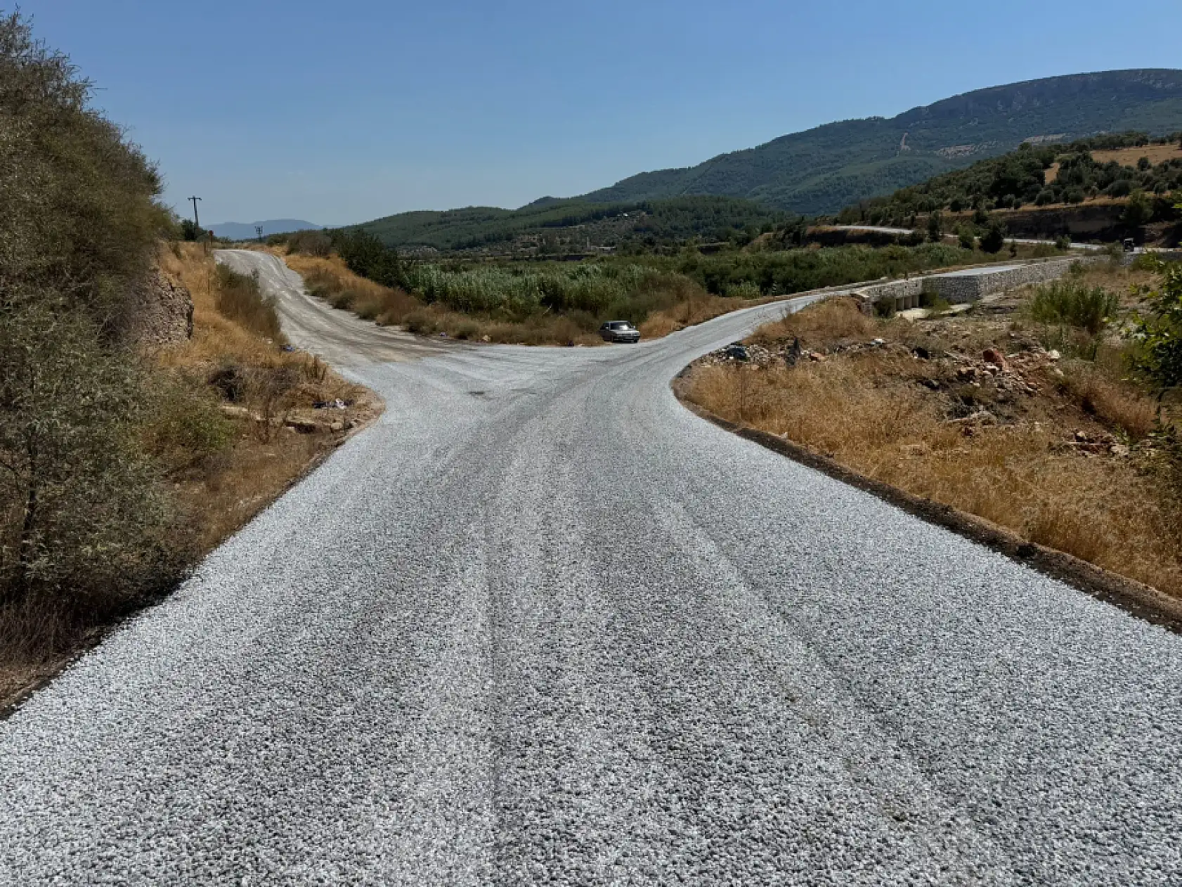 Milas'ta Kırsal Mahalle Yollarında Asfalt Çalışmaları Tamamlandı