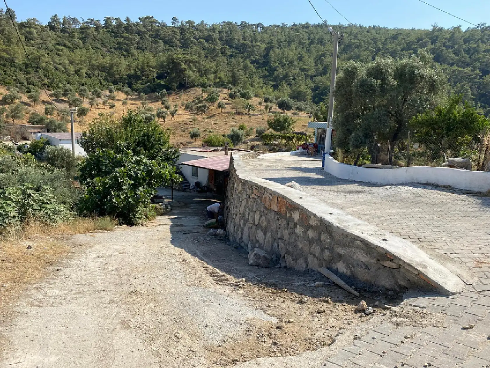 Milas'ta Kırsal Mahalle Yollarında Asfalt Çalışmaları Tamamlandı