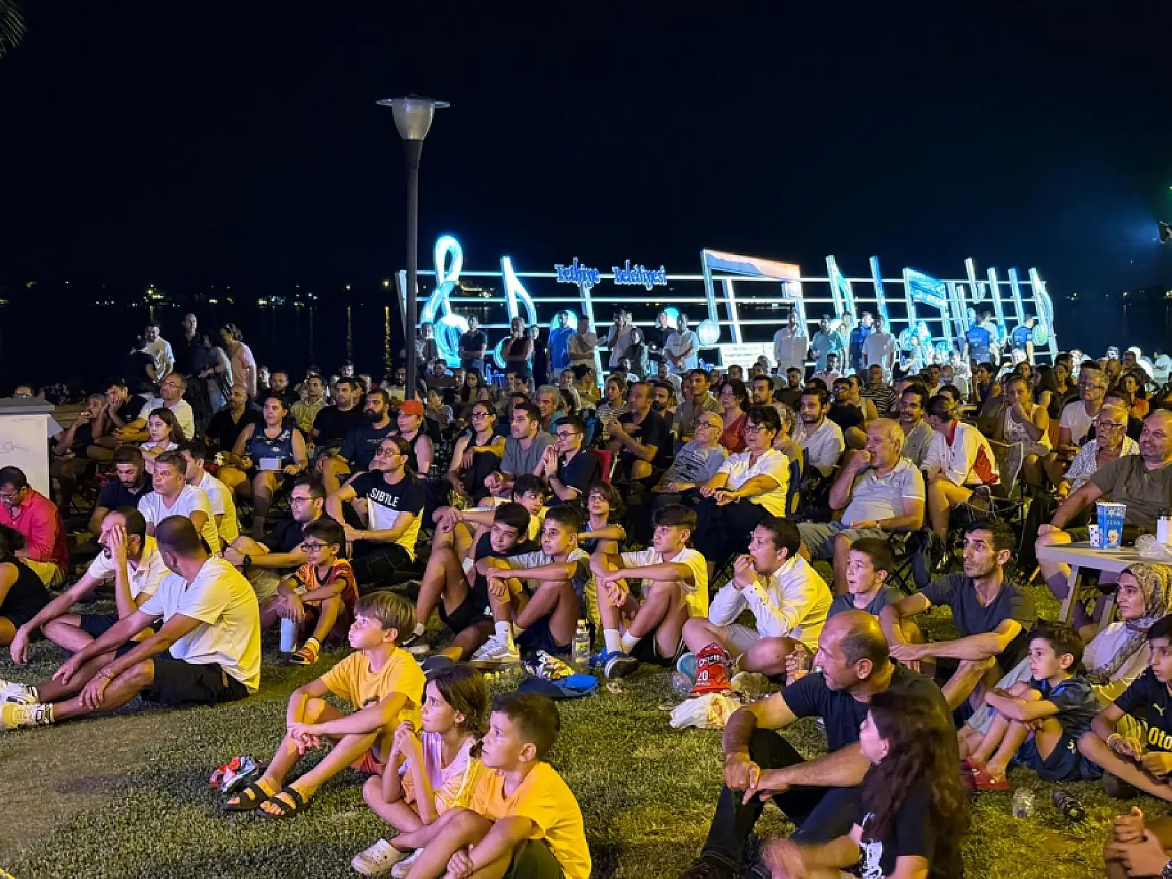 Fethiye'de EuroBasket 2025 Final Heyecanı: Dev Ekranda Hep Birlikte İzlenecek