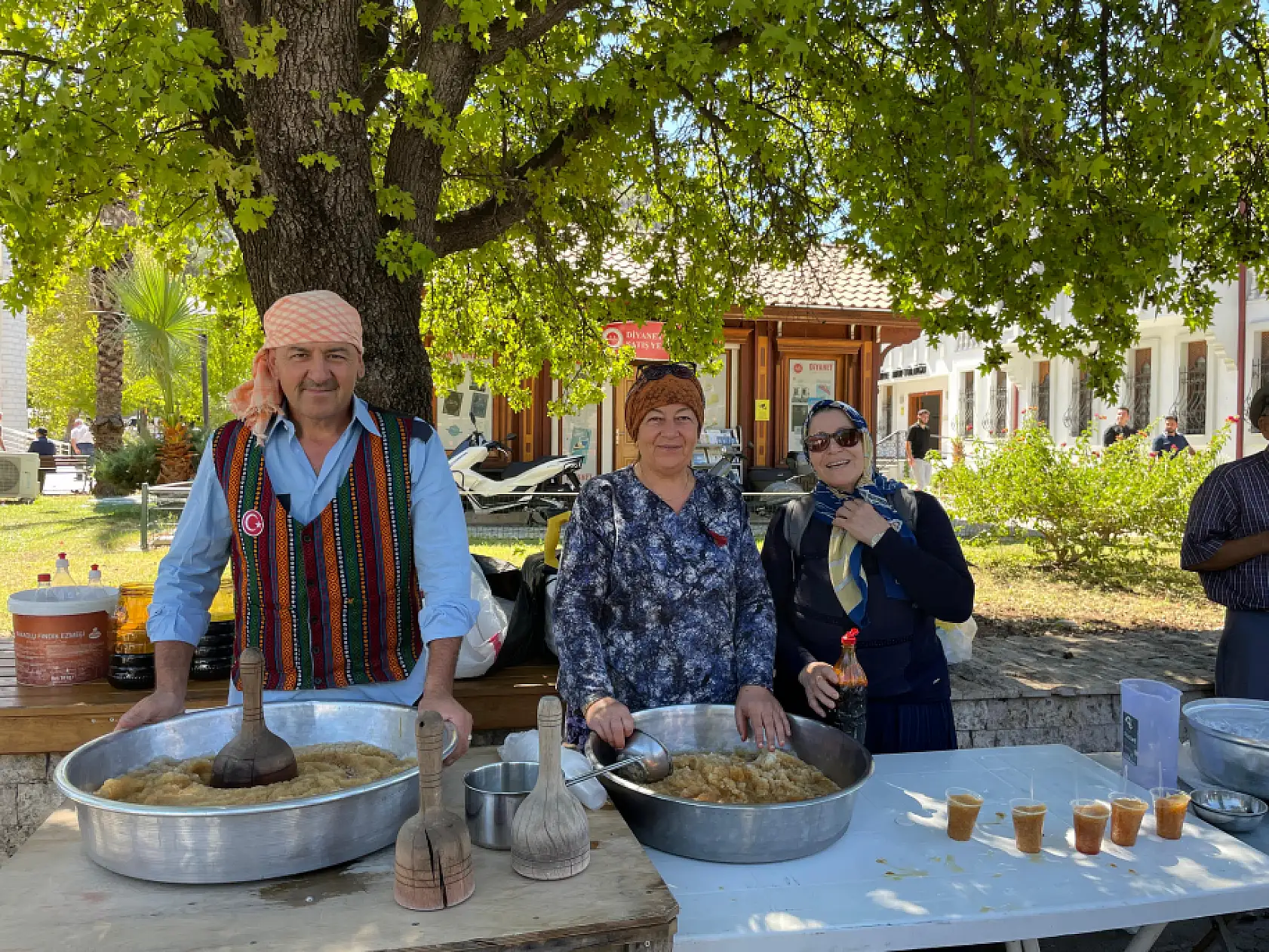 Fethiye'de Şehit ve Gaziler Hayrına Lokma İkramı