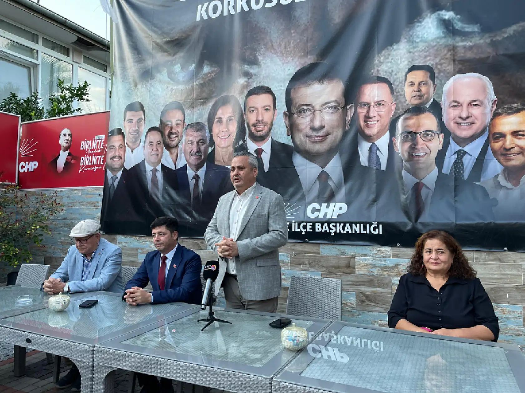 CHP Muğla İl Başkan Adayı Nail Kızıl Fethiye'de Partililerle Buluştu