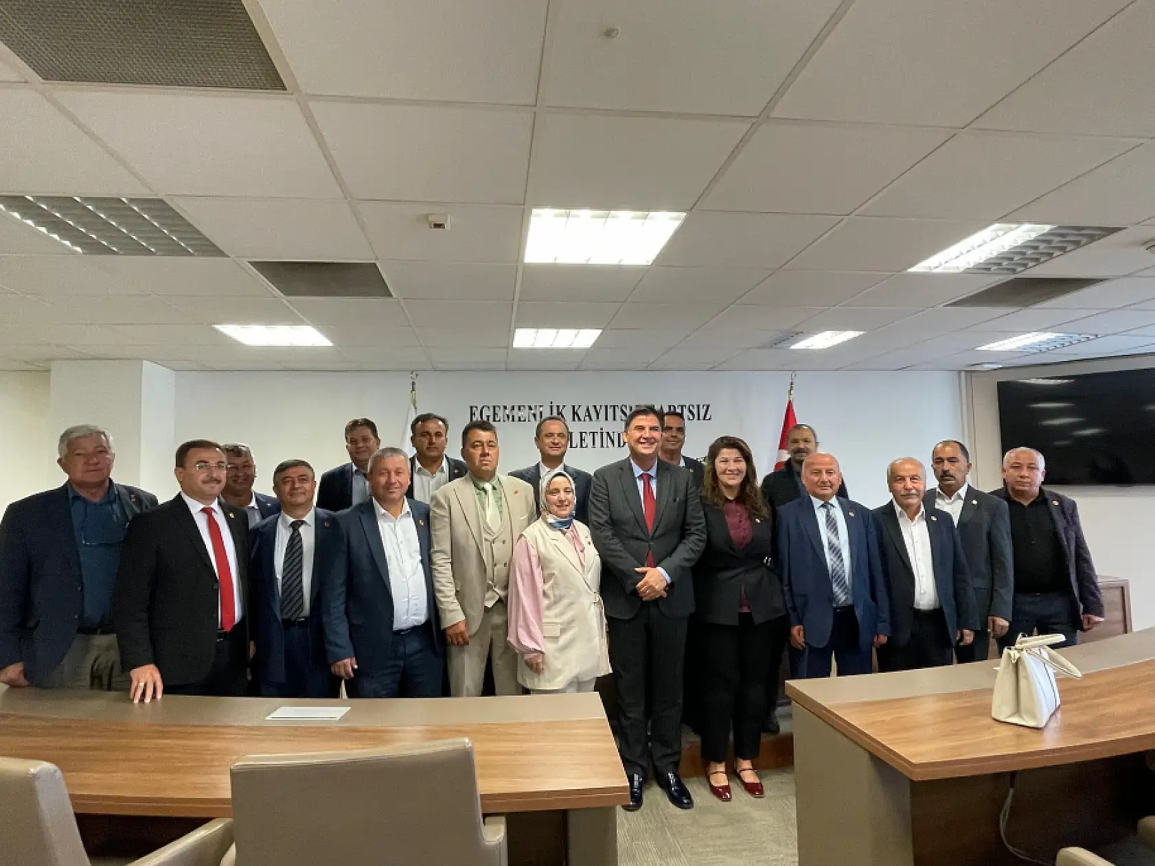 Fethiye'de 19 Ekim Muhtarlar Günü'nde Başkan Karaca'ya ziyaret