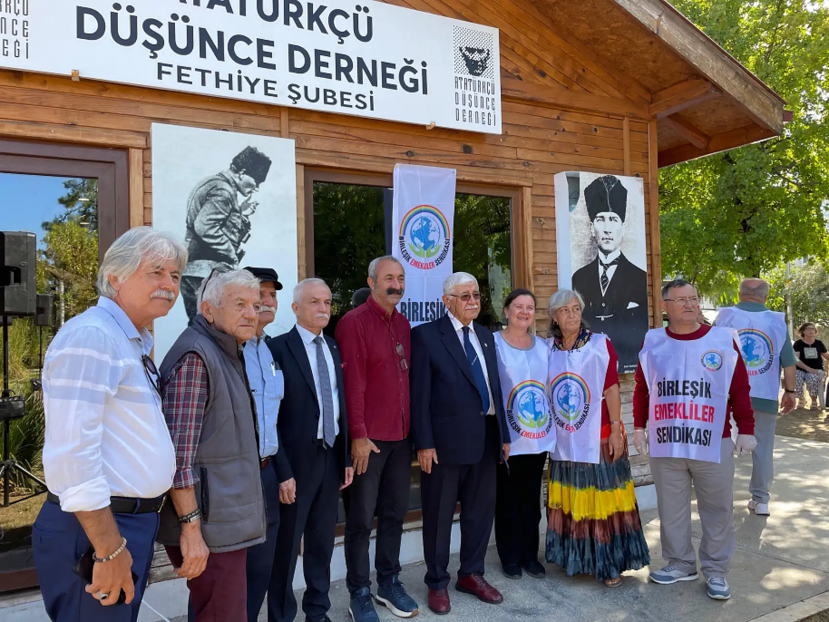Fethiye'de Emekliler Dayanışma Kermesi'ne Maçoğlu'ndan destek