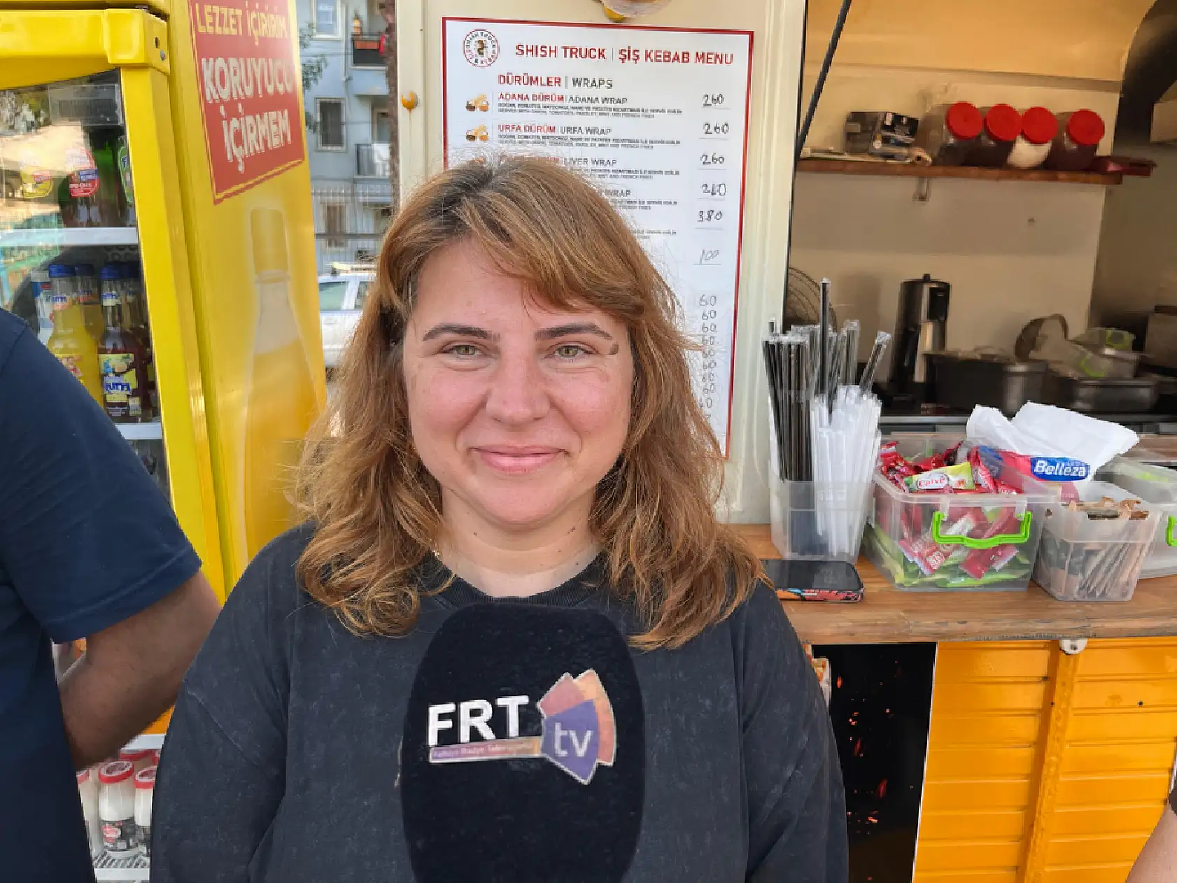 Fethiye Lezzet Sokağı hizmete devam ediyor: Masalar geçici olarak kaldırıldı