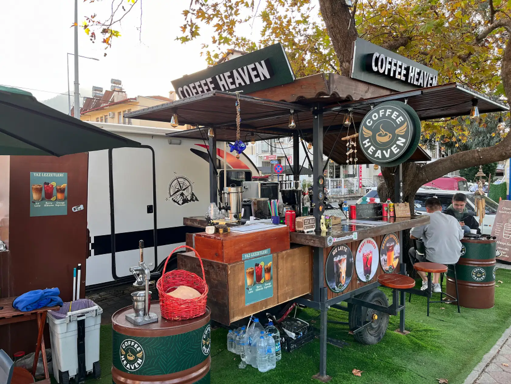 Fethiye Lezzet Sokağı hizmete devam ediyor: Masalar geçici olarak kaldırıldı