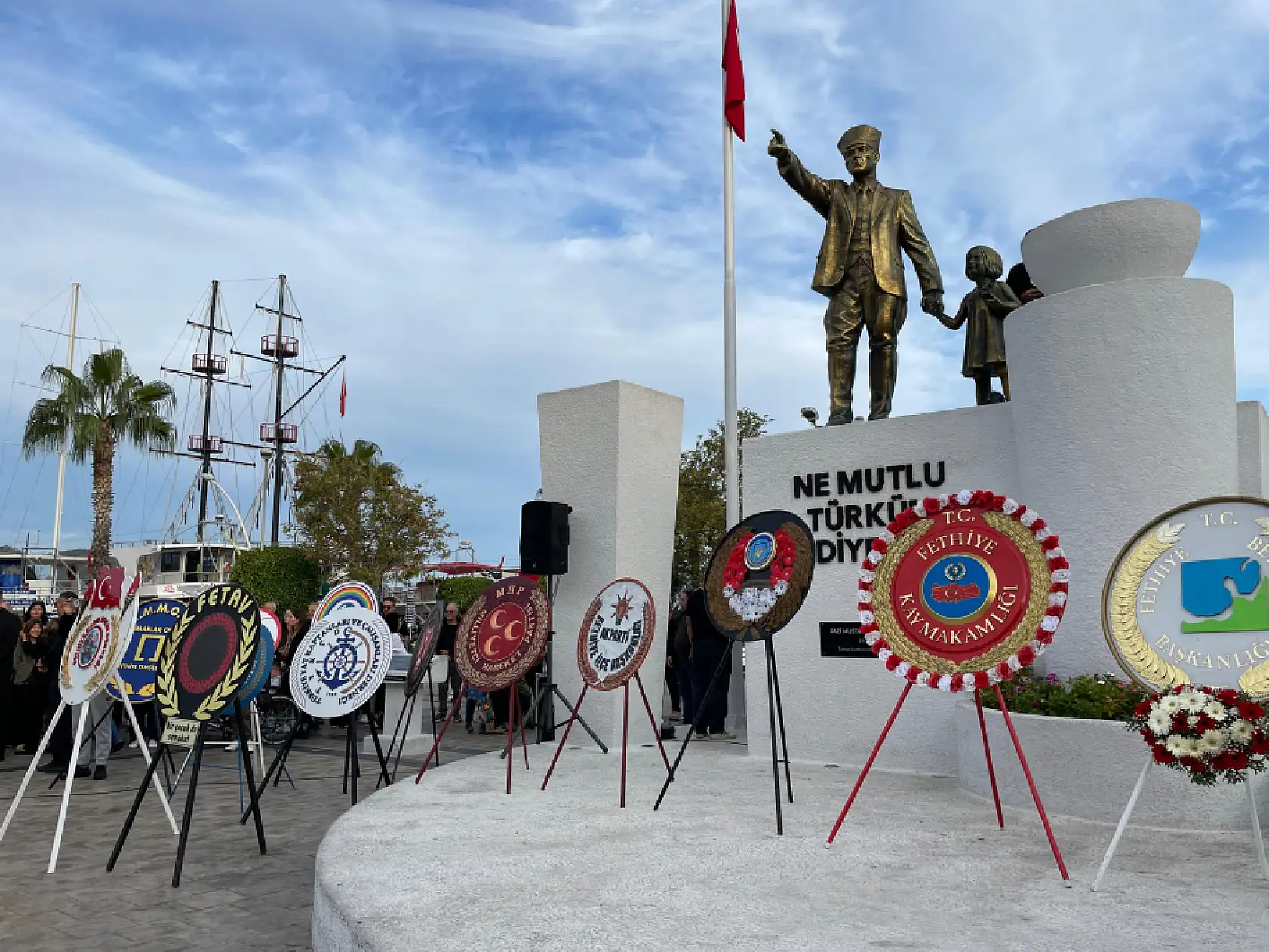 Ulu Önder Mustafa Kemal Atatürk Fethiye'de saygı ve özlemle anıldı