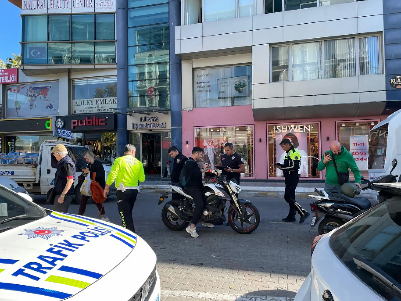 Fethiye'de trafik ekiplerinden motosiklet sürücülerine sıkı denetim