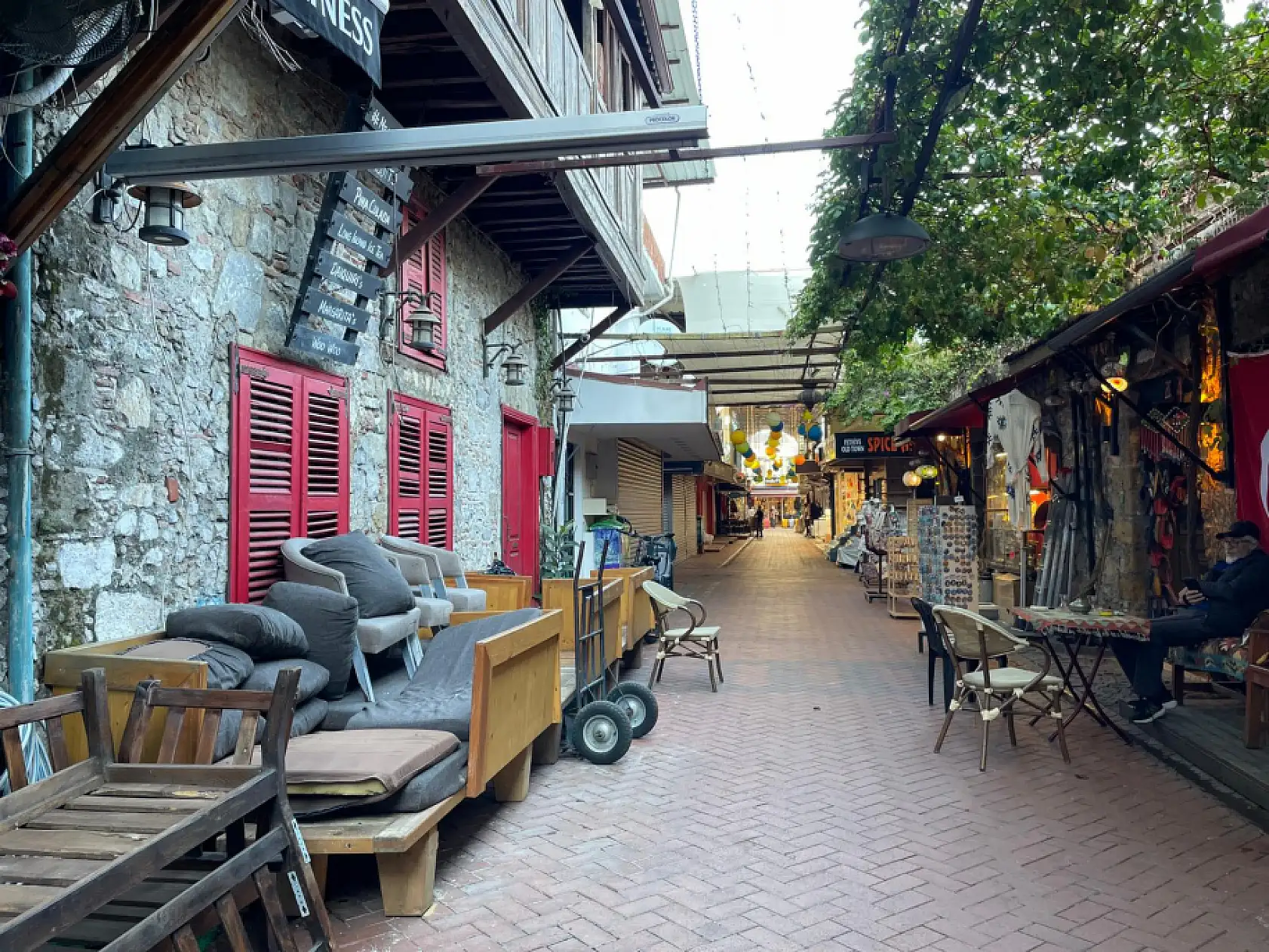 Fethiye Paspatur Çarşısı, sezon sonrası sessizliğe büründü