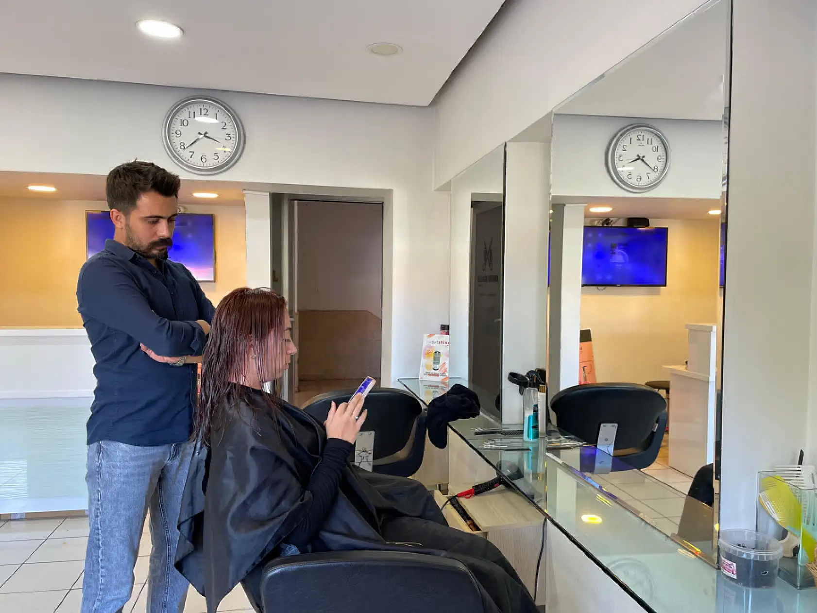 Fethiye'de Kuaför Ürkmez anlattı: 'Gelin saçı ve makyajı neden daha pahalı'