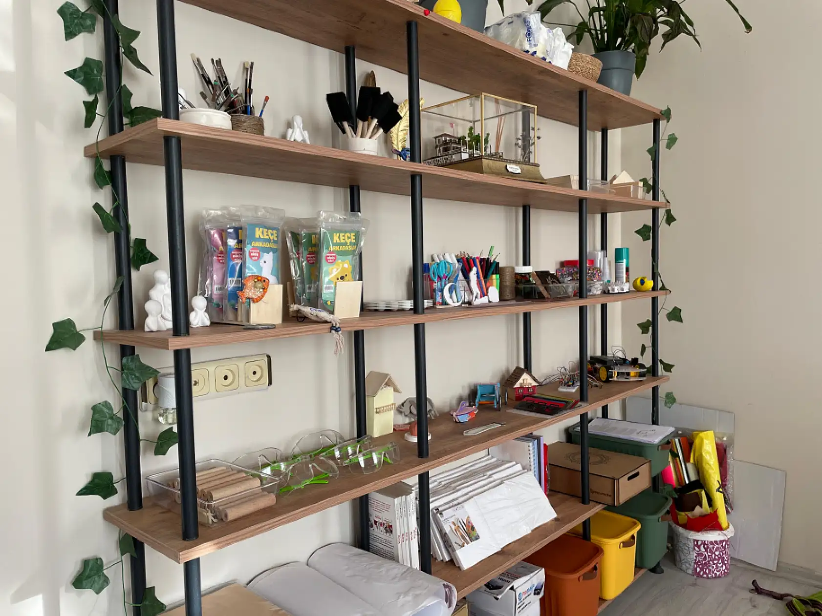 Fethiye'de Psikolog Aybüke Aksoy, 'Oyun terapisi çocukların ifade yoludur'