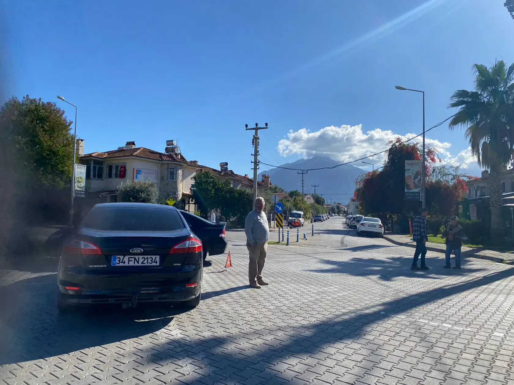Fethiye Foça Mahallesi'nde maddi hasarlı trafik kazası