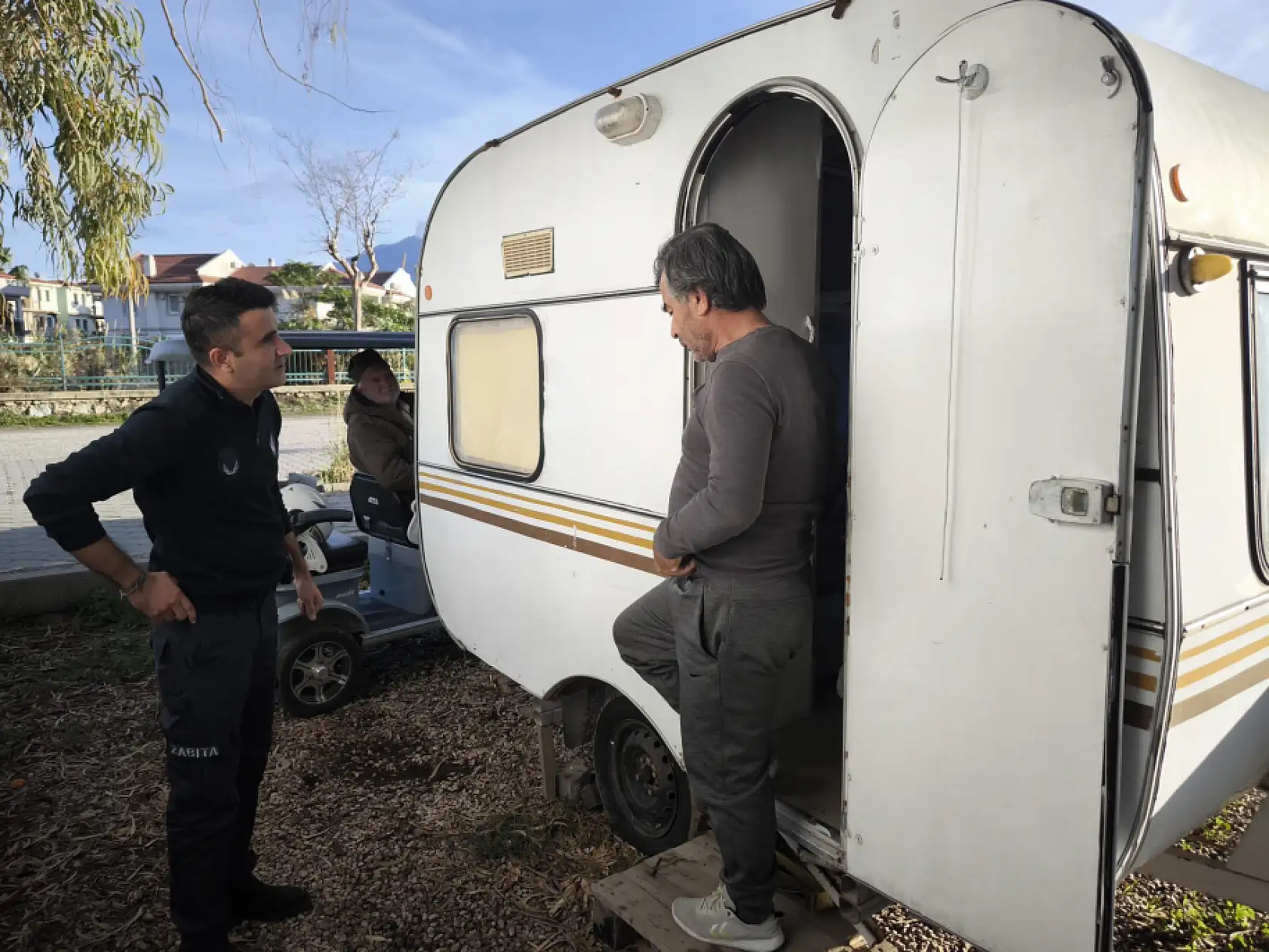 Fethiye'de İkinci El Pazar Yanındaki Karavanlar Kaldırılıyor