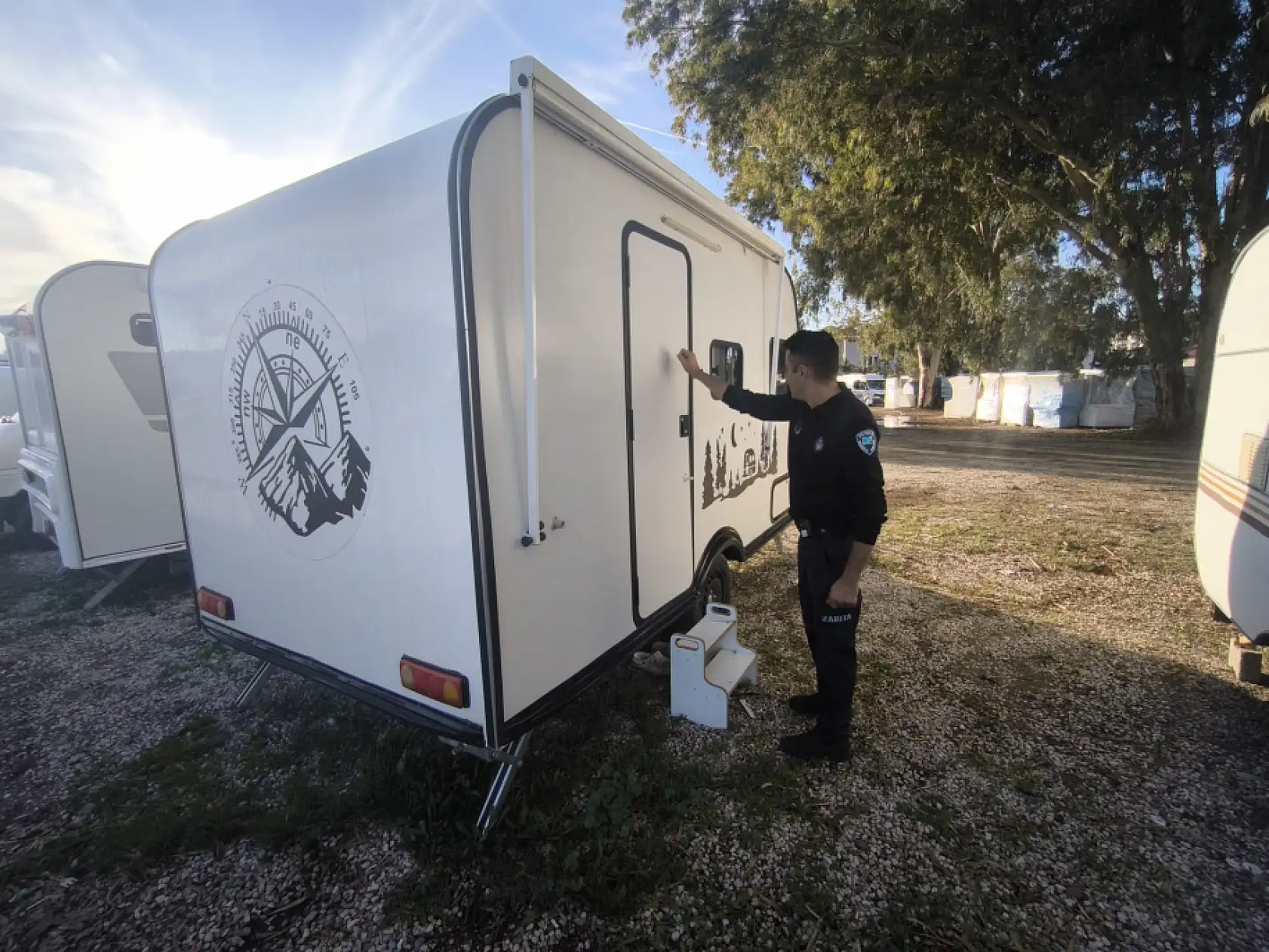 Fethiye'de İkinci El Pazar Yanındaki Karavanlar Kaldırılıyor