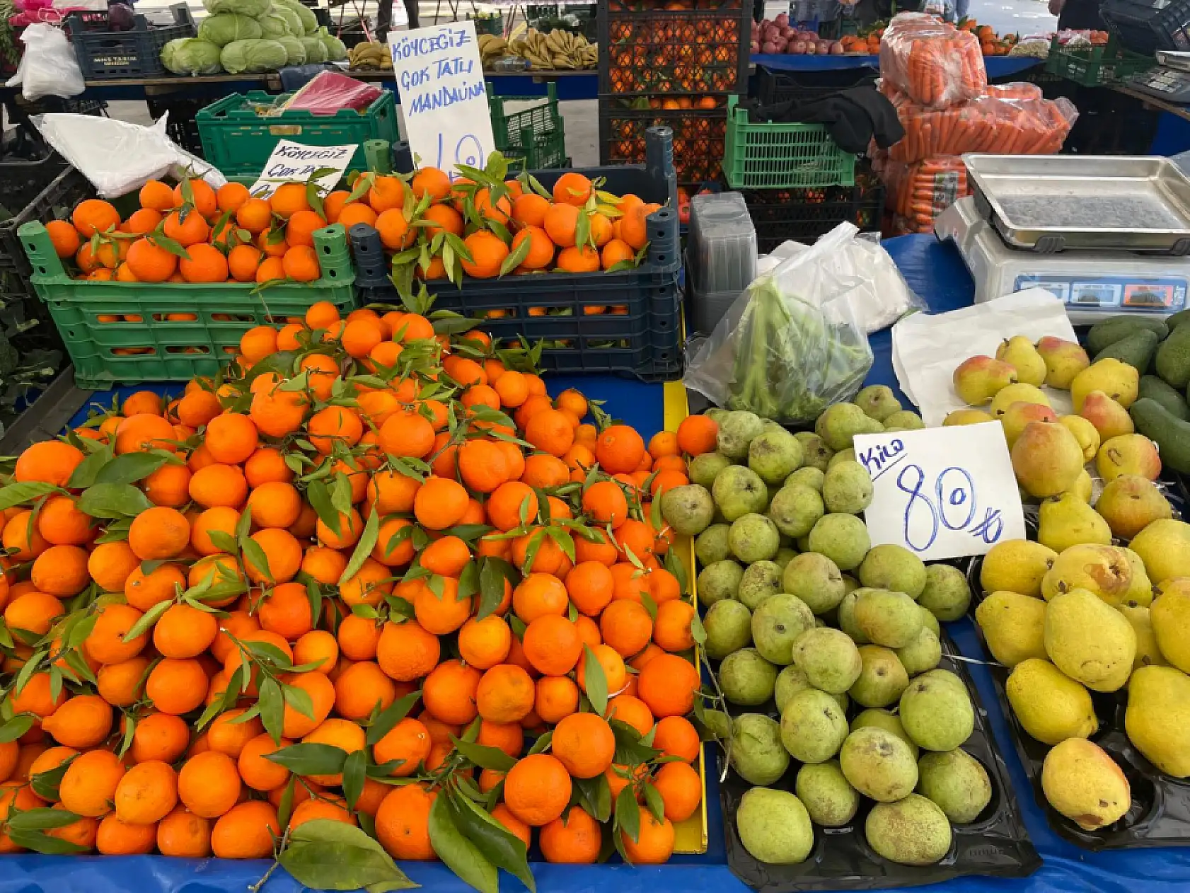 Fethiye'de Patlangıç Perşembe Pazarı'nda güncel fiyatlar