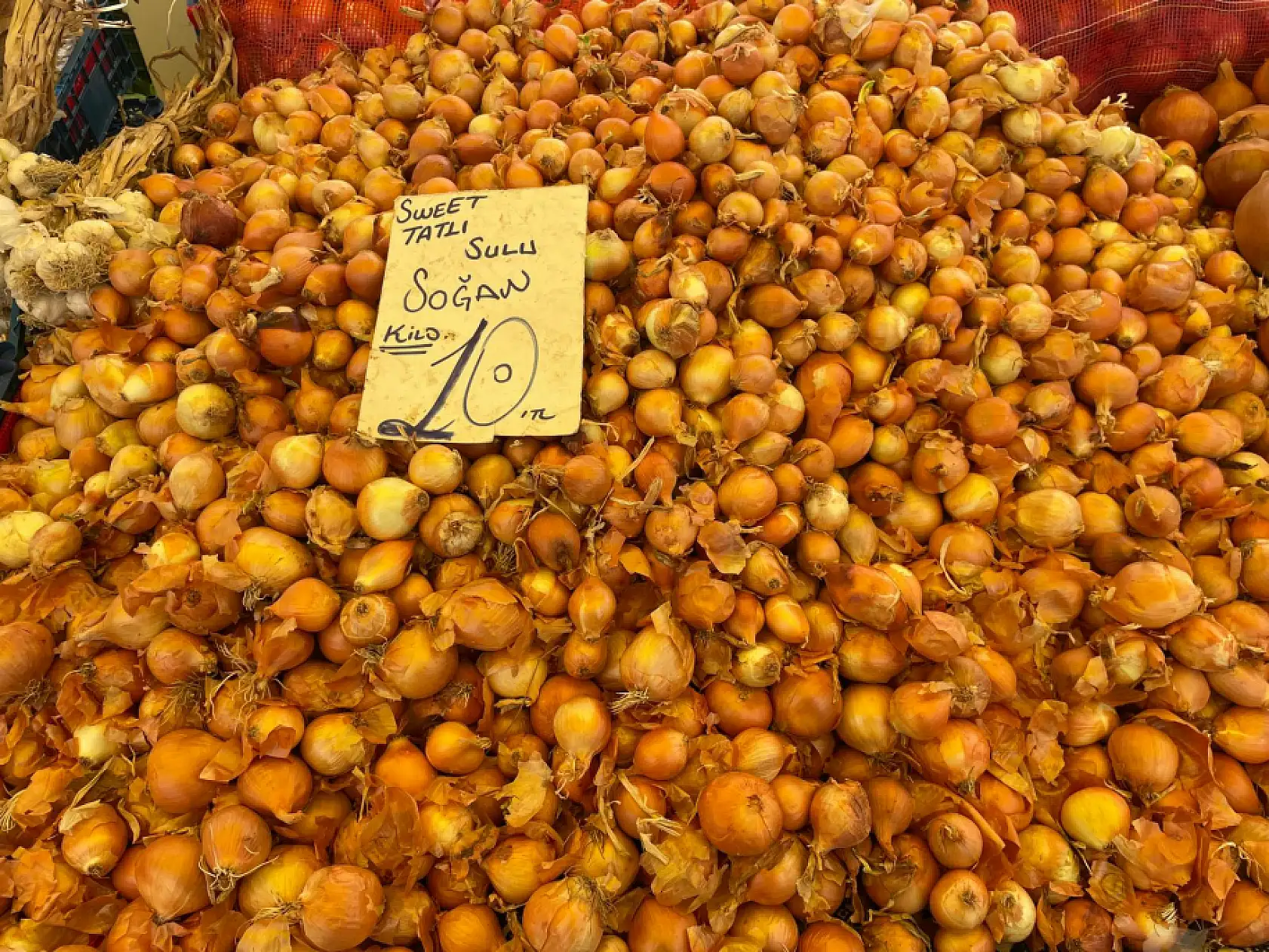 Fethiye'de Patlangıç Perşembe Pazarı'nda güncel fiyatlar