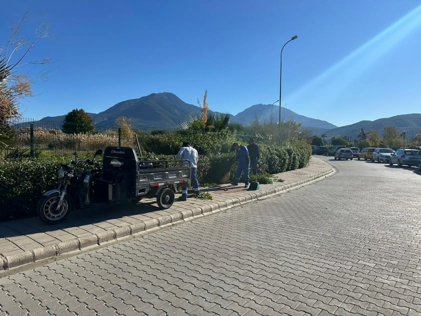 Fethiye Belediyesi'nden Şehit Fethi Bey Parkı'nda peyzaj ve park düzenlemesi