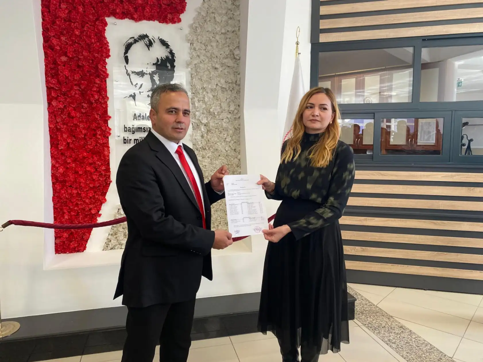 Fethiye Esnaf ve Sanatkarlar Odası Başkanı Kamil Mutlu Demirtaş mazbatasını aldı