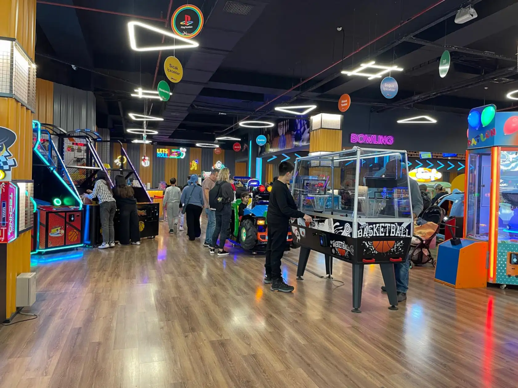 Fethiye'de sömestr tatilinin ilk gününde oyun alanları doldu