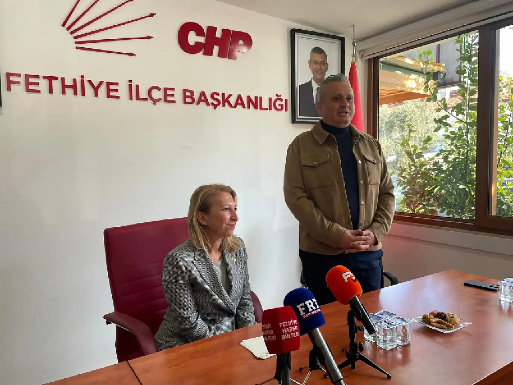 CHP Muğla Milletvekili Süreyya Öneş Derici'den CHP Fethiye İlçe Örgütü'ne ziyaret