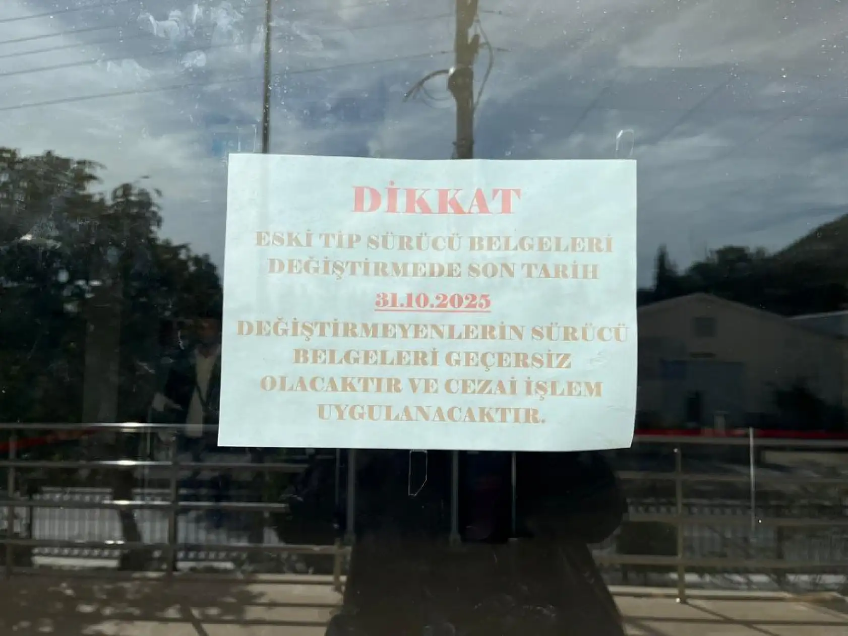 Menteşe'de ehliyet yoğunluğu olmadı: 2 bin 500 kişi hala eski tip ehliyet sahibi