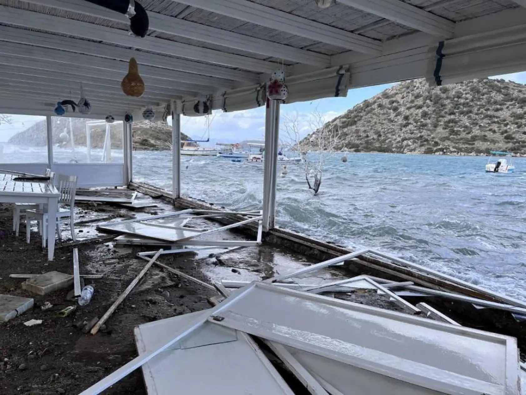 Bodrum'da Fırtına Tekneleri Batırdı