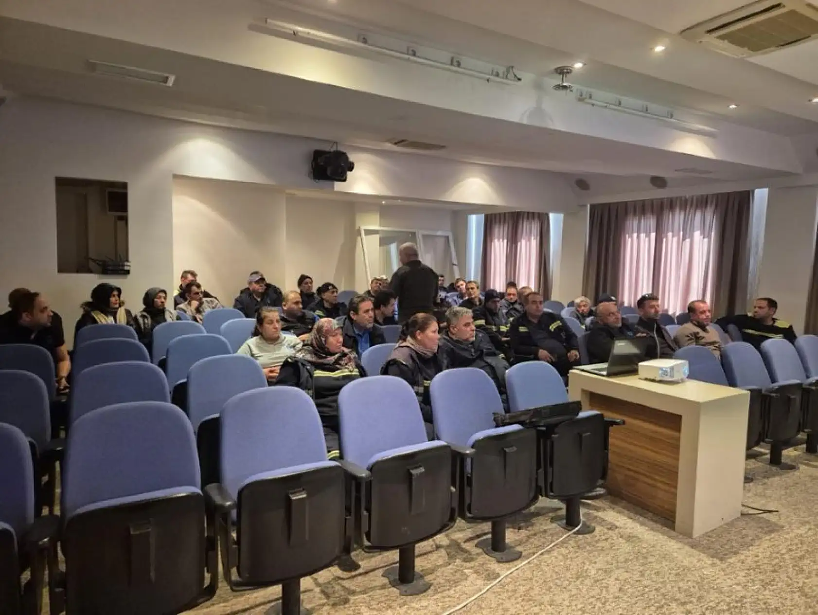 Bodrum Belediyesi personeline yangın eğitimi