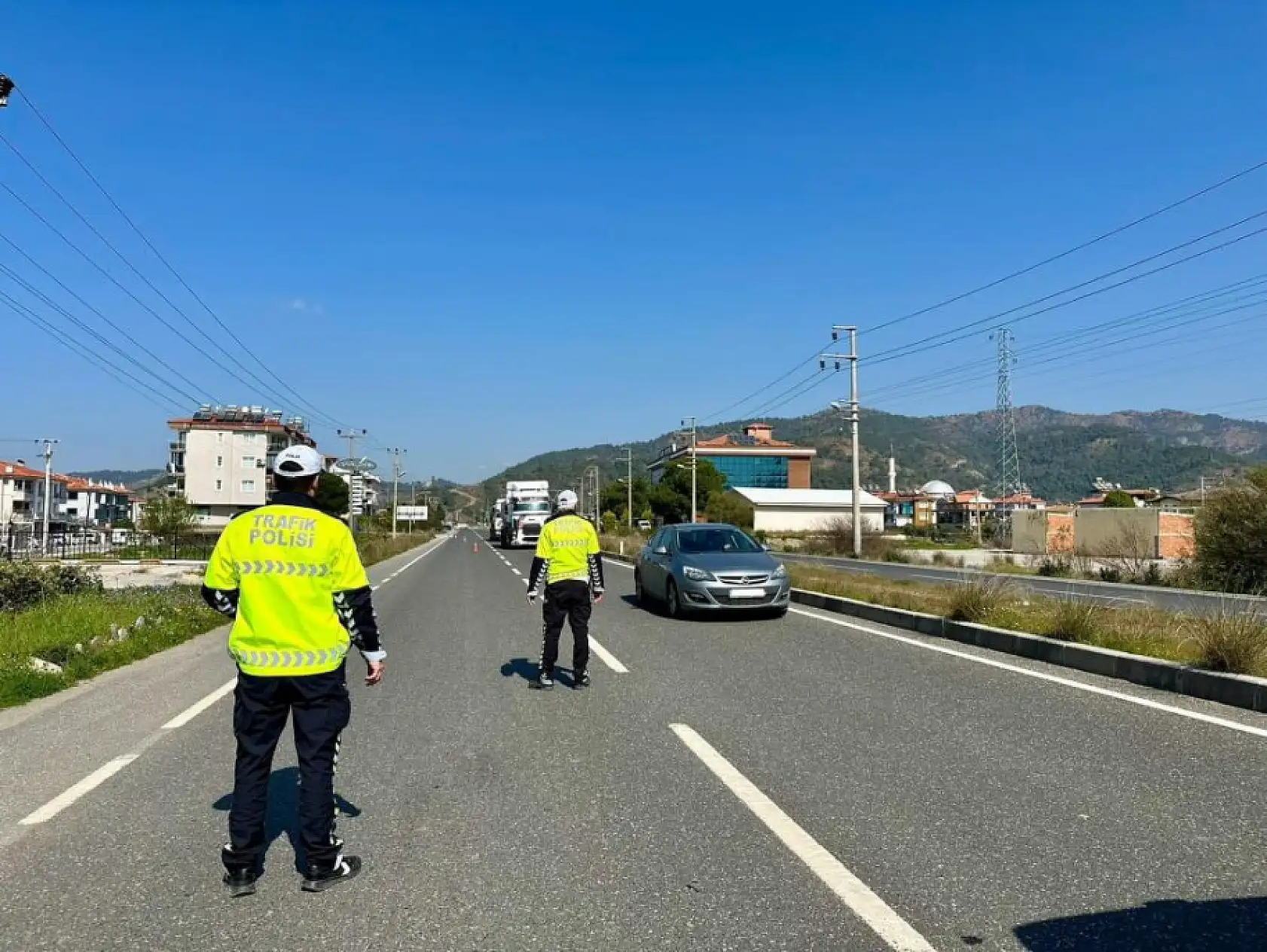 Ortaca'da Drone ile Trafik Denetimi! Sürücüler Uyarıldı