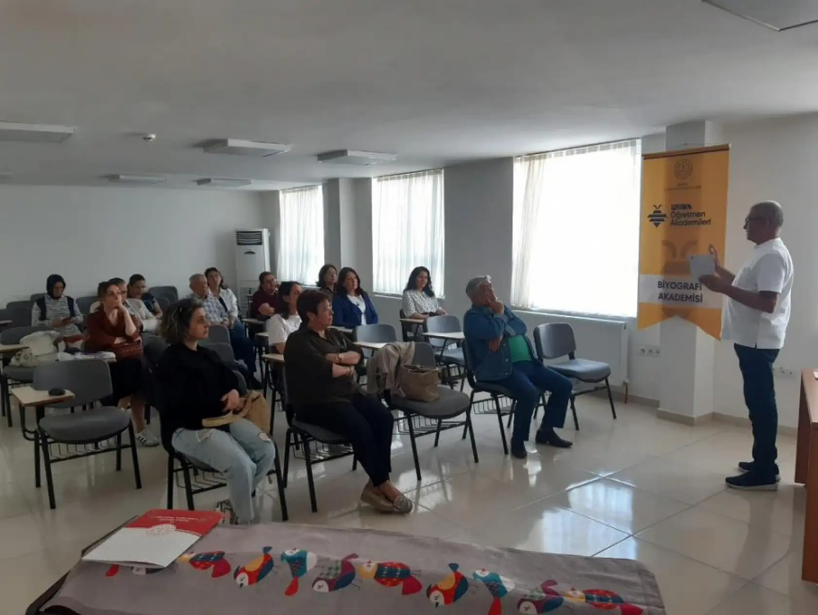 Akademi öğretmenlerine, Koçman anlatıldı