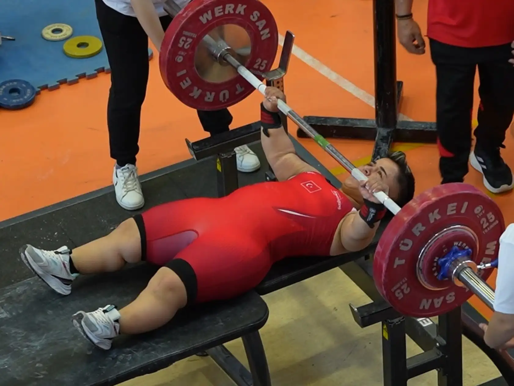 Bedensel engelli sporcular, Türkiye Şampiyonası'nda güçlerini gösterdi