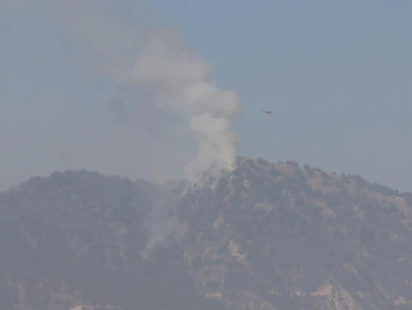 Denizli'de yangının 5. gününde havadan müdahale yeniden başladı