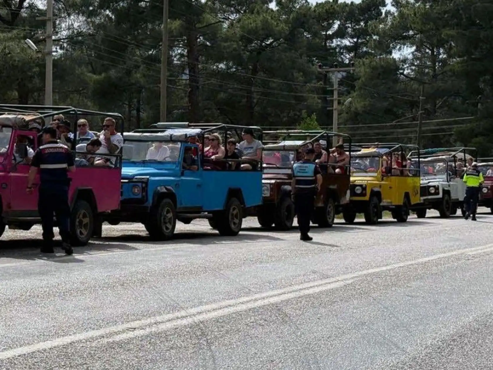 Marmaris'te Jeep Safari araçlarına Jandarma denetimi