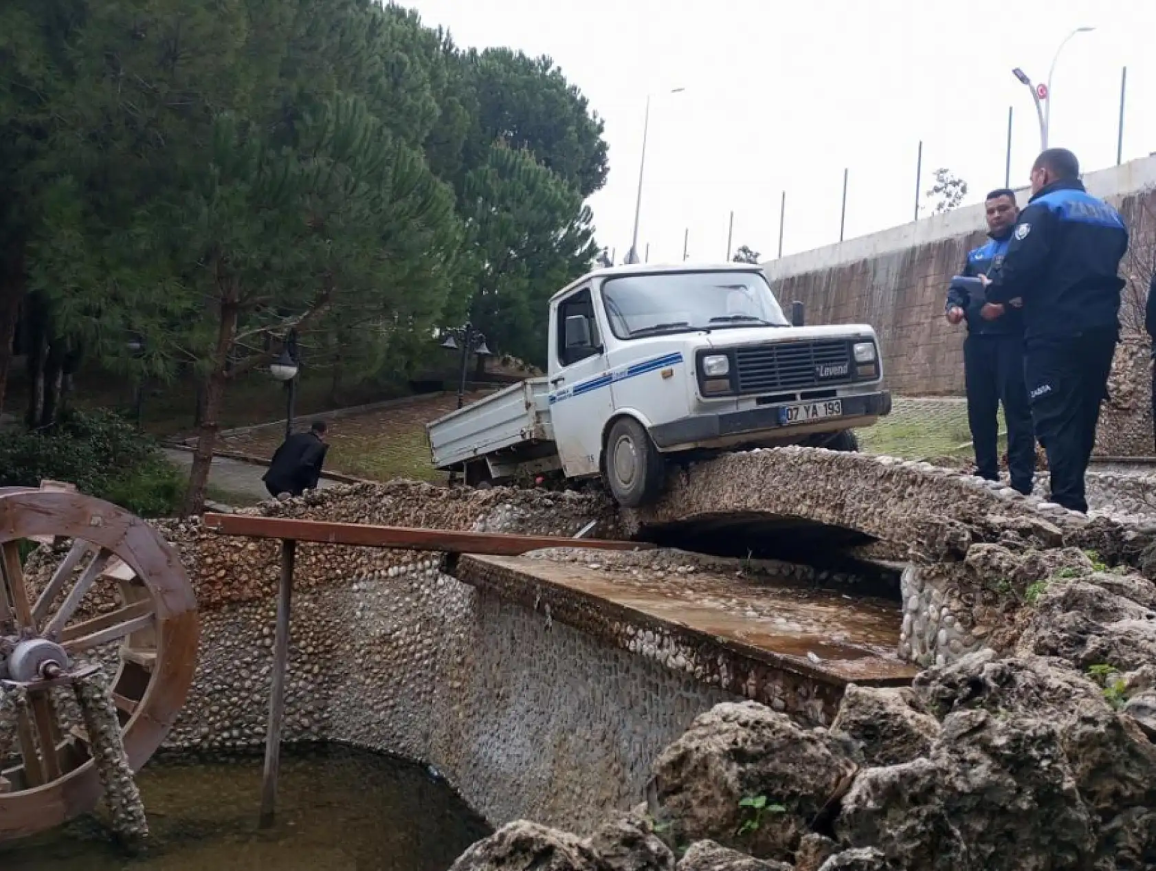 Çalınan kamyonetin bulunduğu yer görenleri hayrete düşürdü