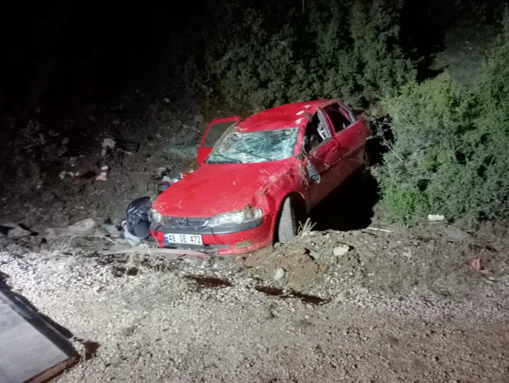 Alkollü sürücünün kullandığı otomobil takla attı: 4 yaralı